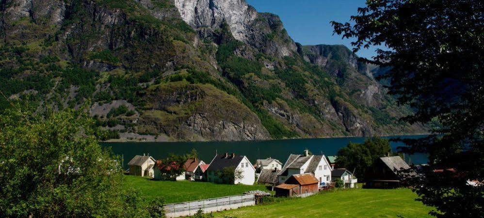 Visit Undredal Hotel Exterior photo